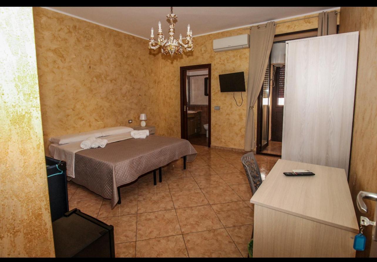 Anthony Apartments Central Station Palermo Buitenkant foto