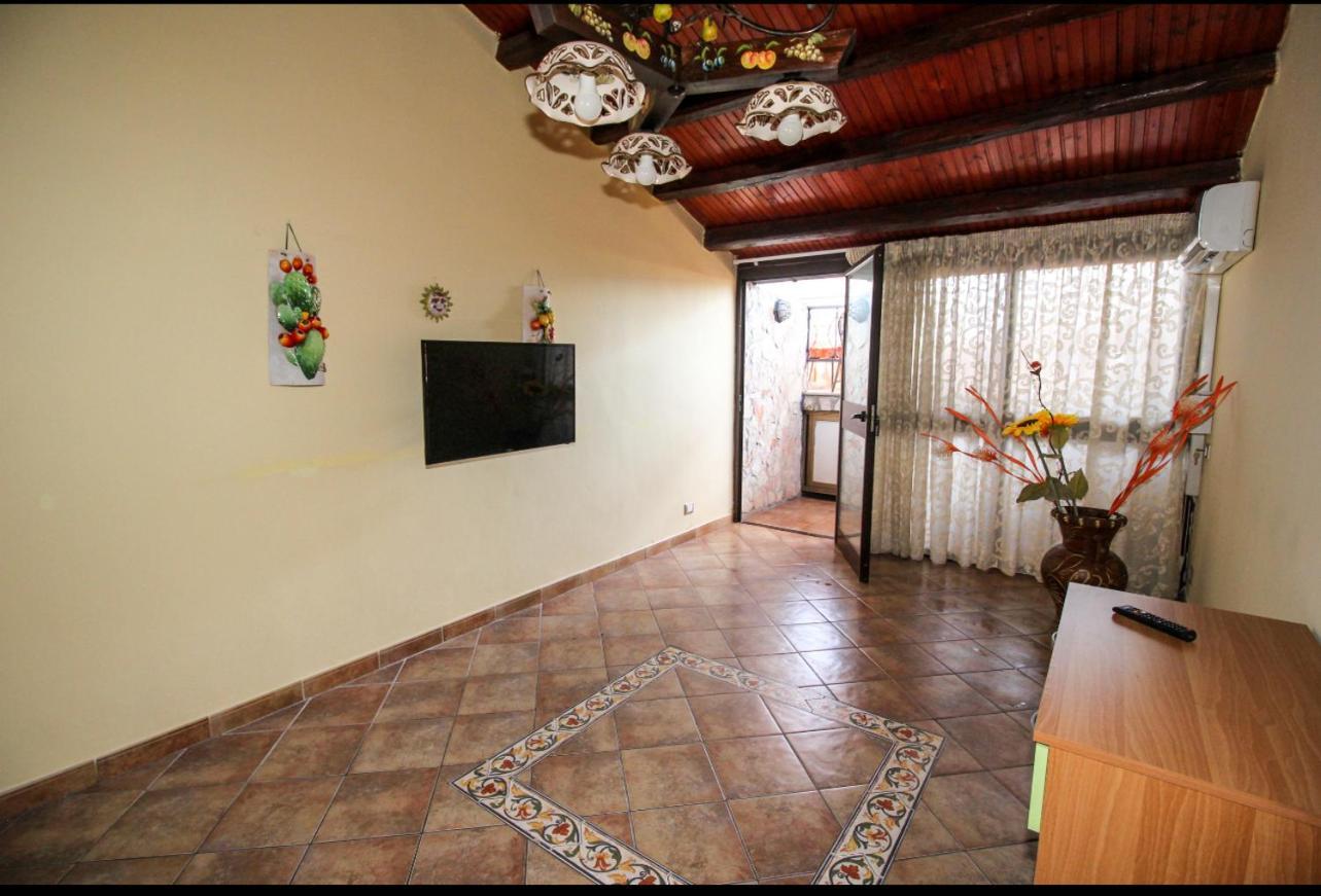 Anthony Apartments Central Station Palermo Buitenkant foto